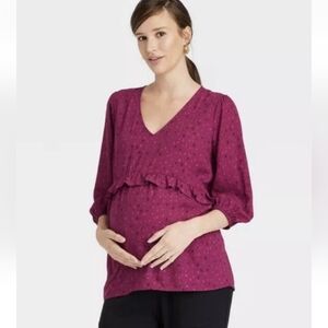Ingrid & Isabel Maternity Top Blouse Size M Berry Ruffle Trim 3/4 Sleeve V-Neck
